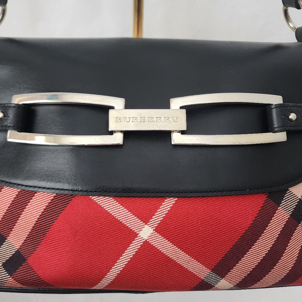 Auth Burberry Lattice Pattern Leather/Canvas Shoulder Bag - Picture 6 of 10